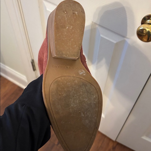 Red suede boot - Picture 3 of 7